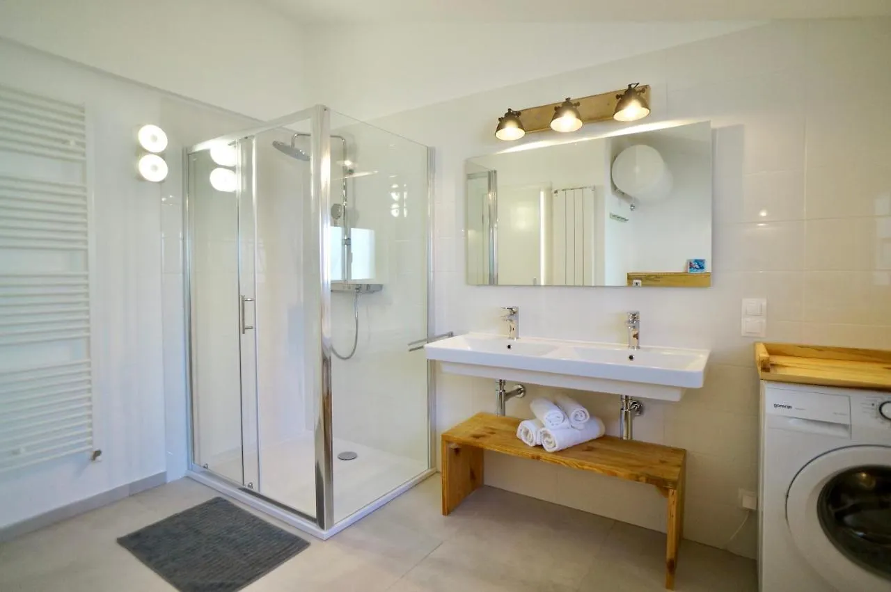 Villa Hideaway With Heated Pool, Sauna & Bikes Vižinada