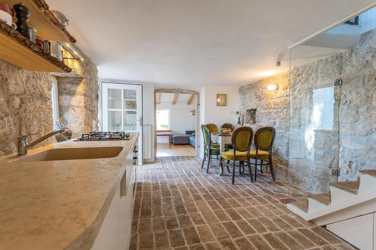 Villa Hideaway With Heated Pool, Sauna & Bikes Vižinada